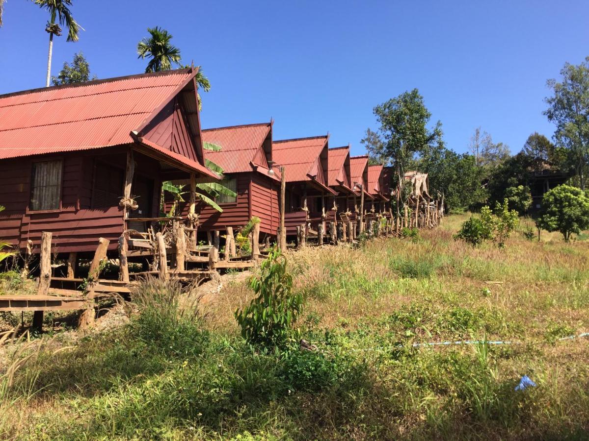 Tree Lodge ศรีมโนรม ภายนอก รูปภาพ