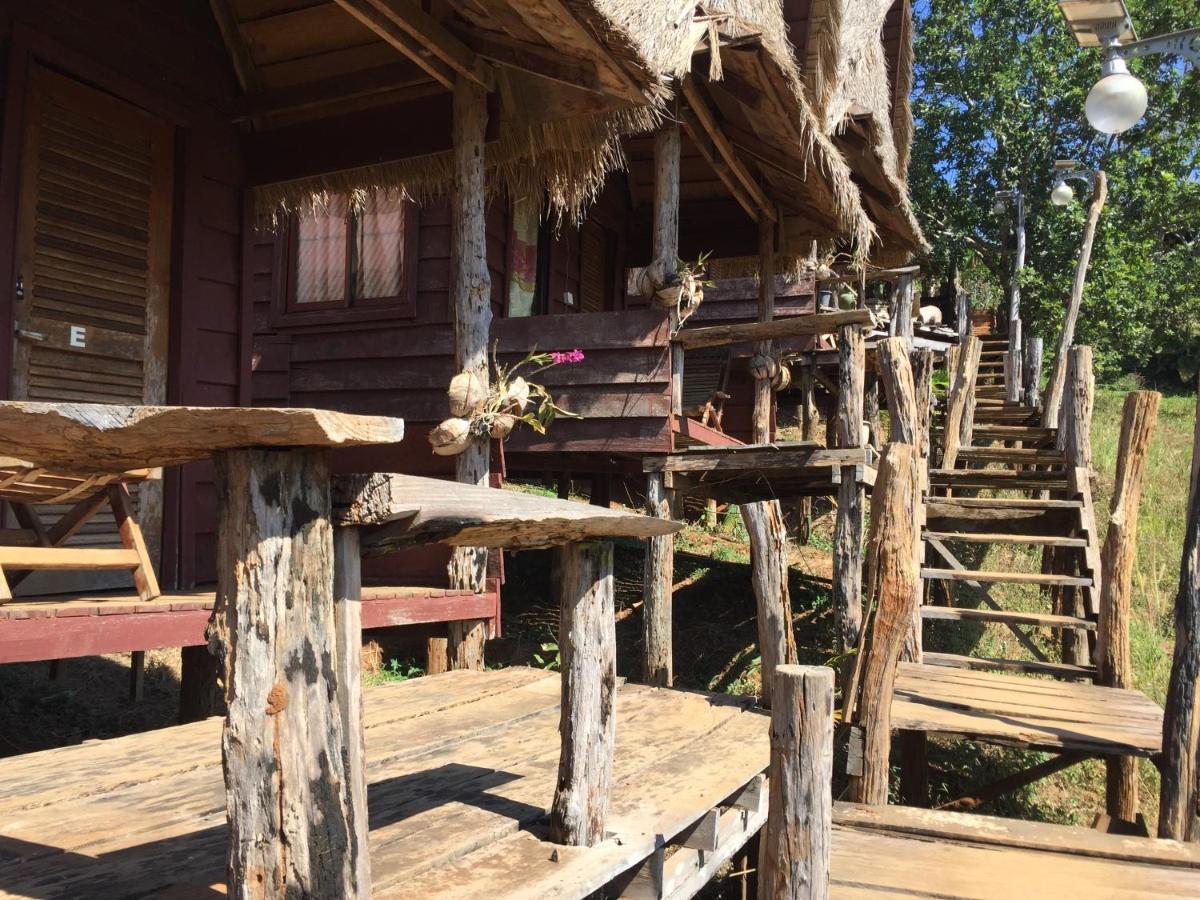 Tree Lodge ศรีมโนรม ภายนอก รูปภาพ