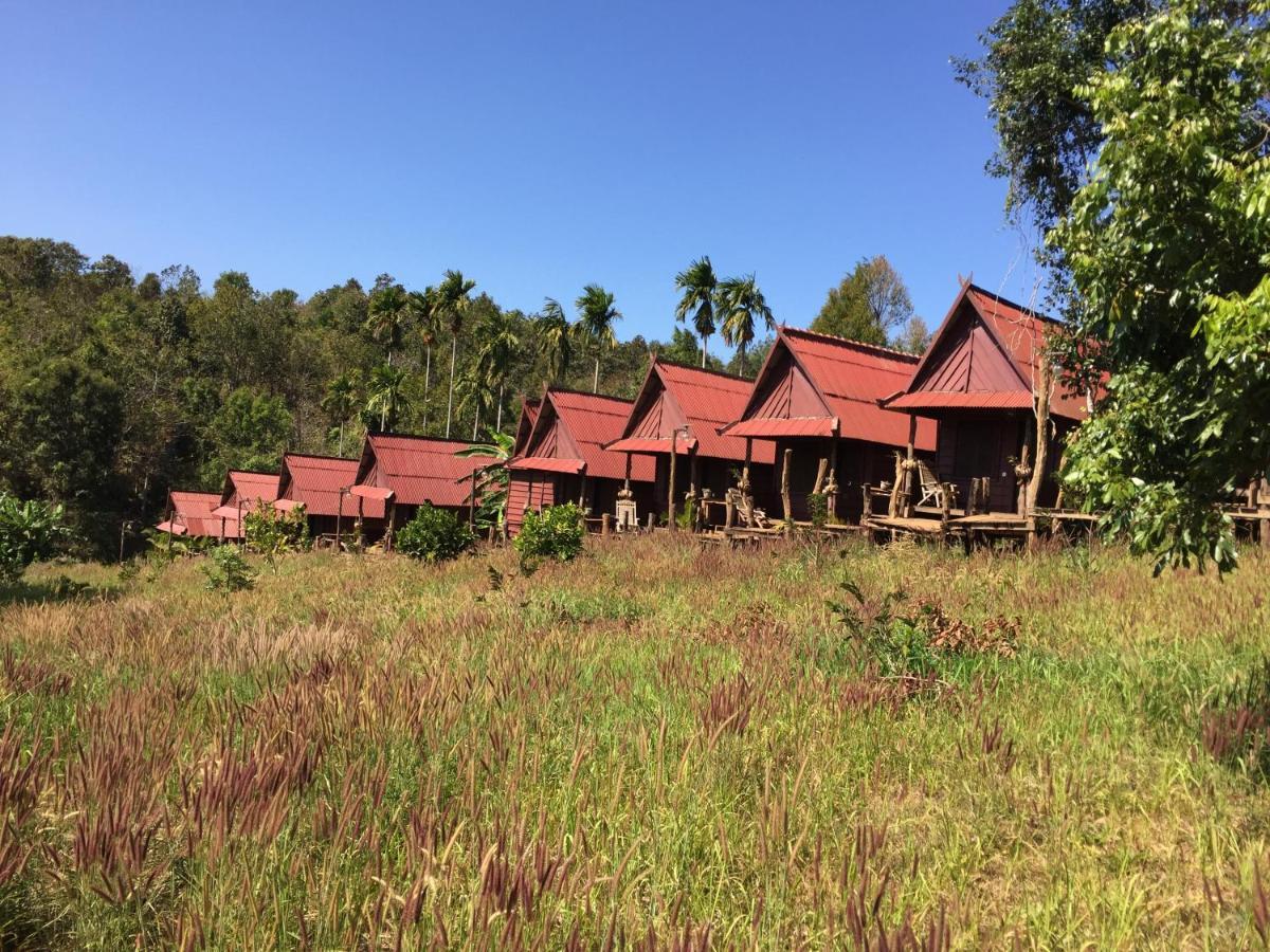 Tree Lodge ศรีมโนรม ภายนอก รูปภาพ